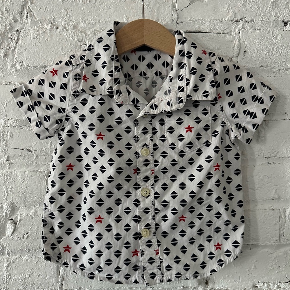 GAP 6-12m red white and blue top